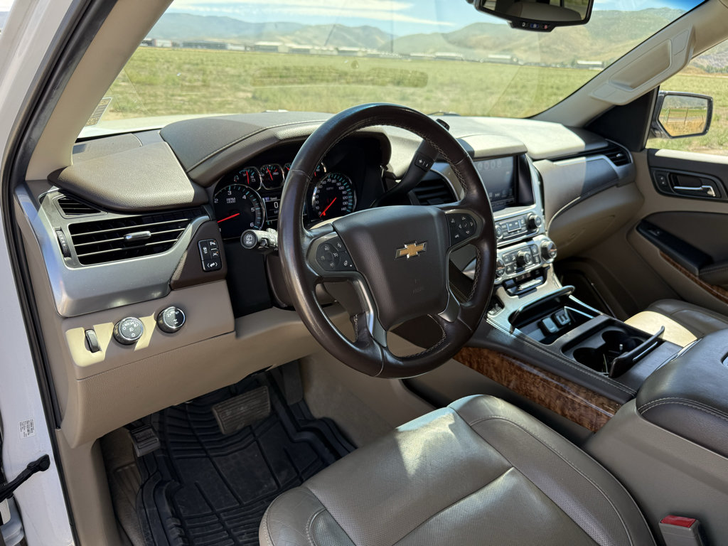 Used 2020 Chevrolet Tahoe Premier AWD/4WD image 16