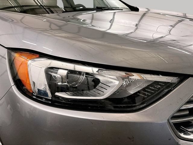 Used 2020 Ford Edge SE FWD image 27