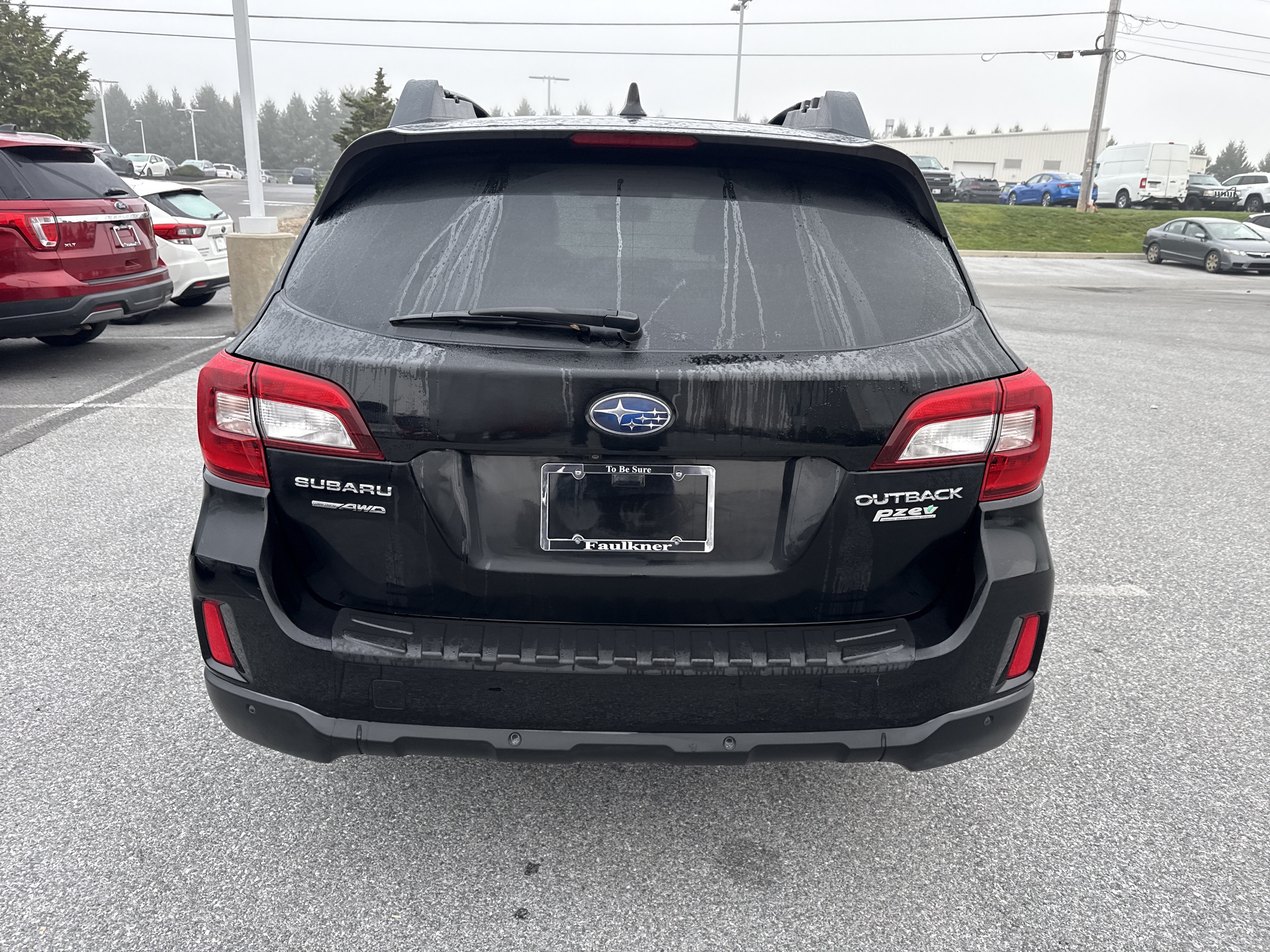 Used 2017 Subaru Outback 2.5i Limited AWD/4WD image 6