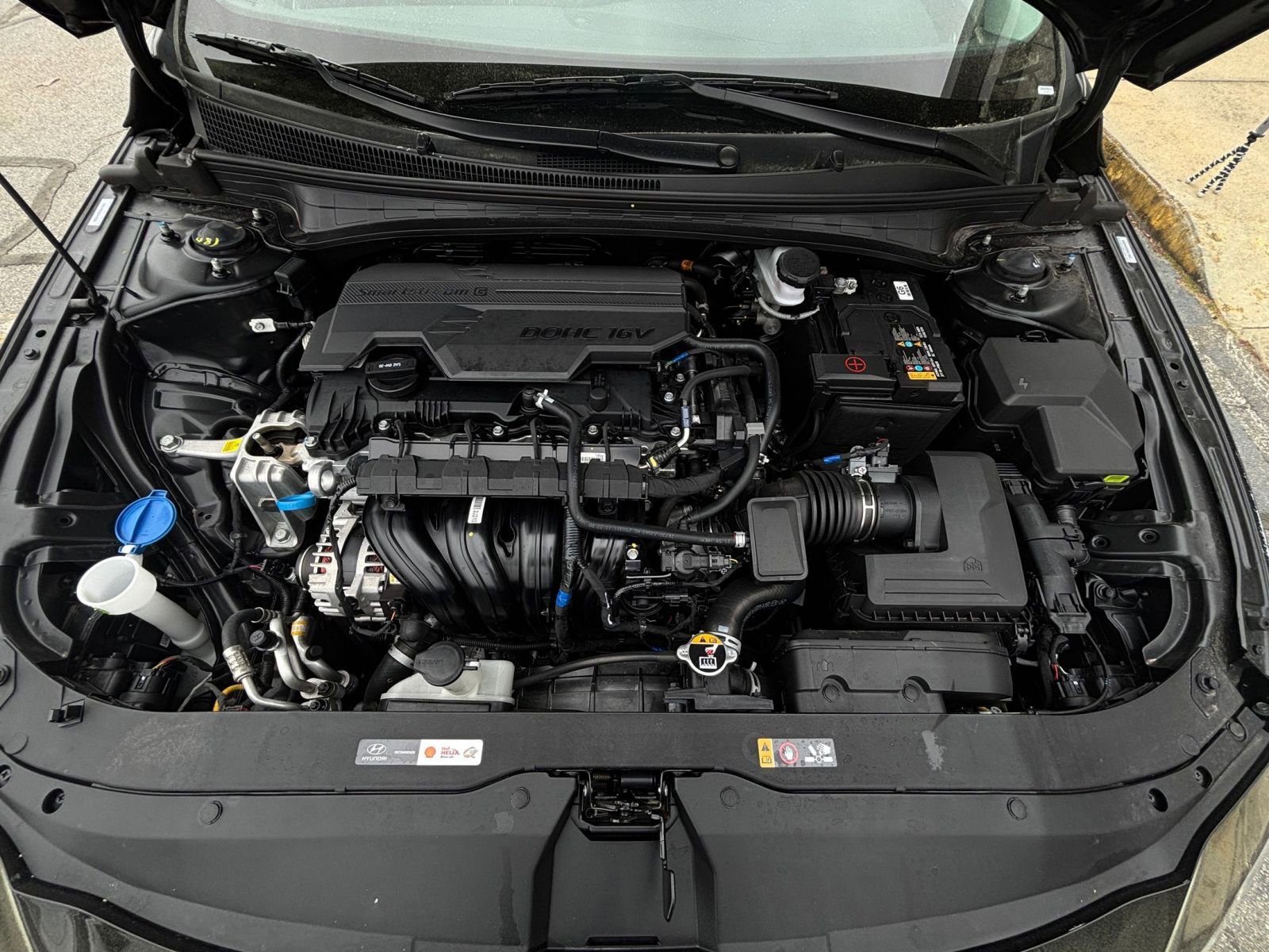 Used 2025 Hyundai Elantra SEL image 39