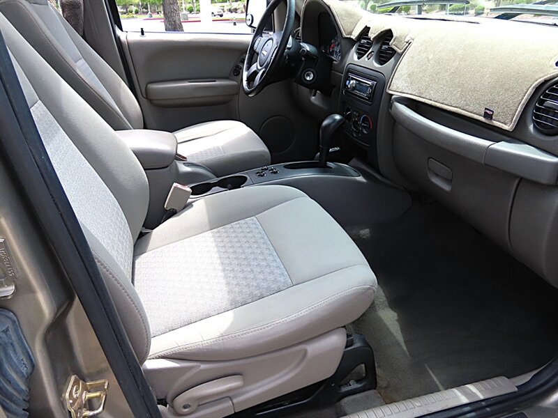 Used 2006 Jeep Liberty Sport AWD/4WD image 22