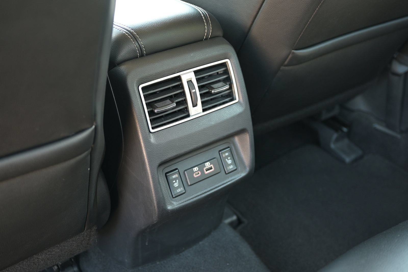 Used 2023 Nissan Maxima SL FWD image 35