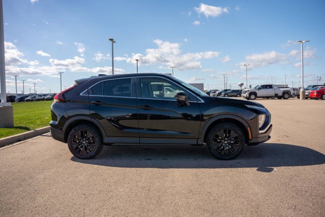 Used 2022 Mitsubishi Eclipse Cross LE AWD/4WD image 7