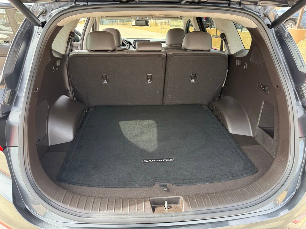 Used 2020 Hyundai Santa Fe Limited image 27
