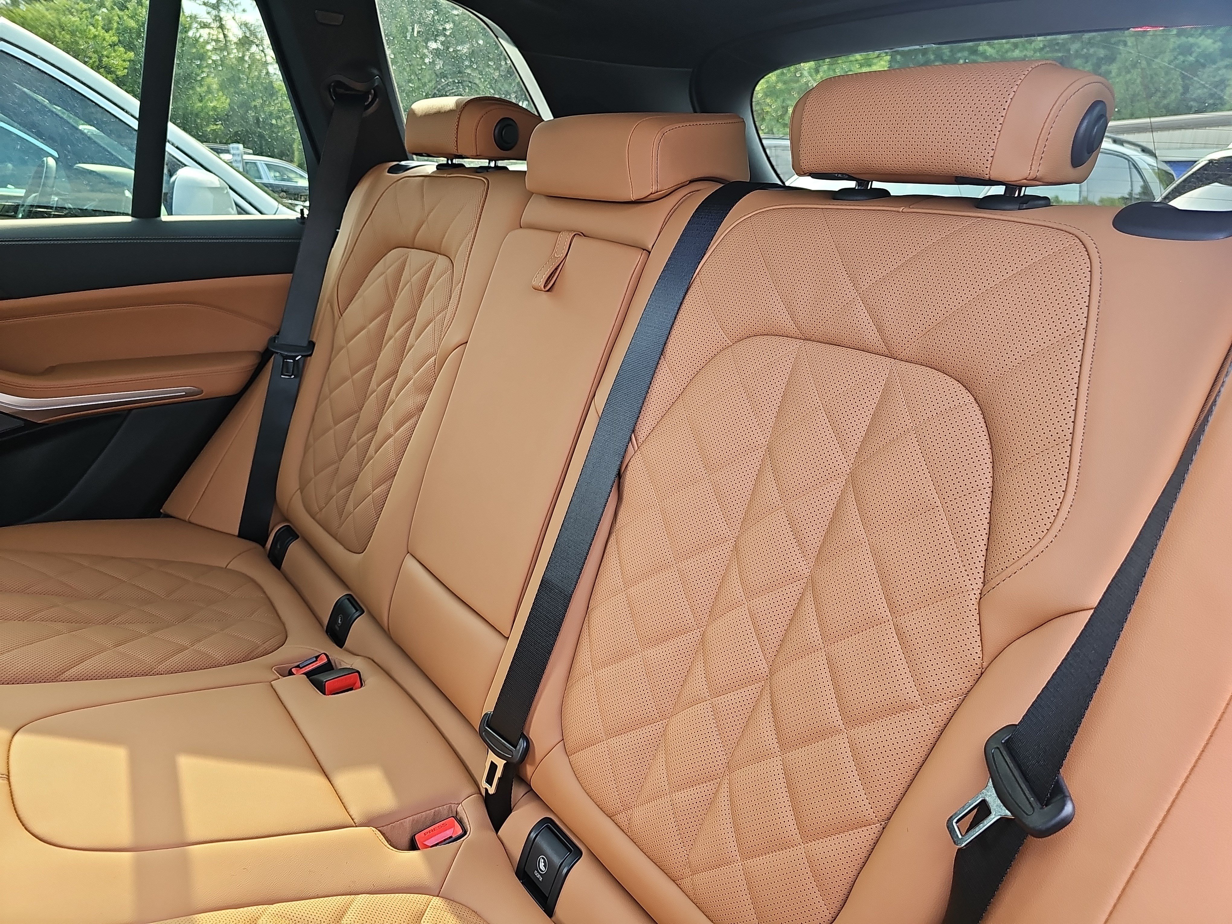 Certified 2026 BMW X5 sDrive40i w/ M Sport Package RWD image 16