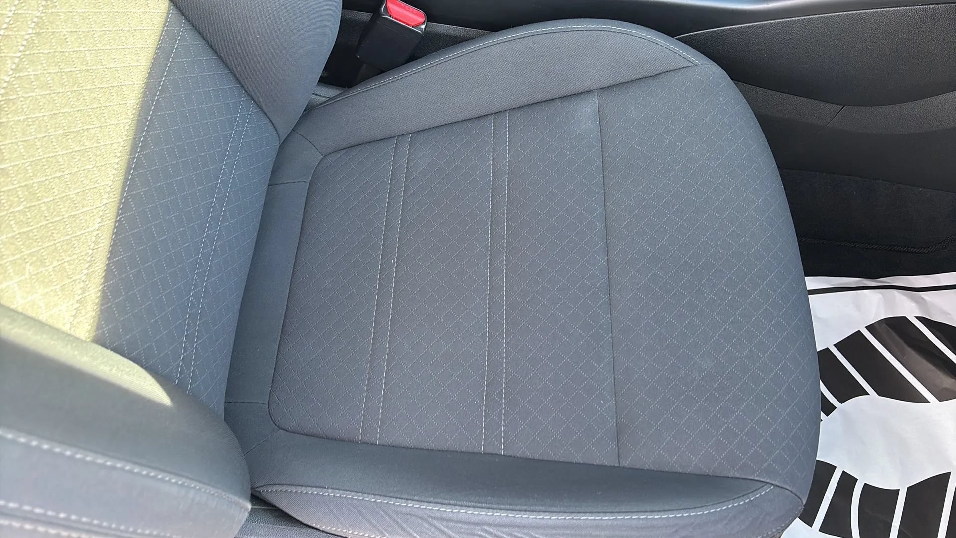 Used 2020 Kia Sorento L FWD image 42
