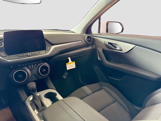 New 2026 Chevrolet Blazer LT image 23