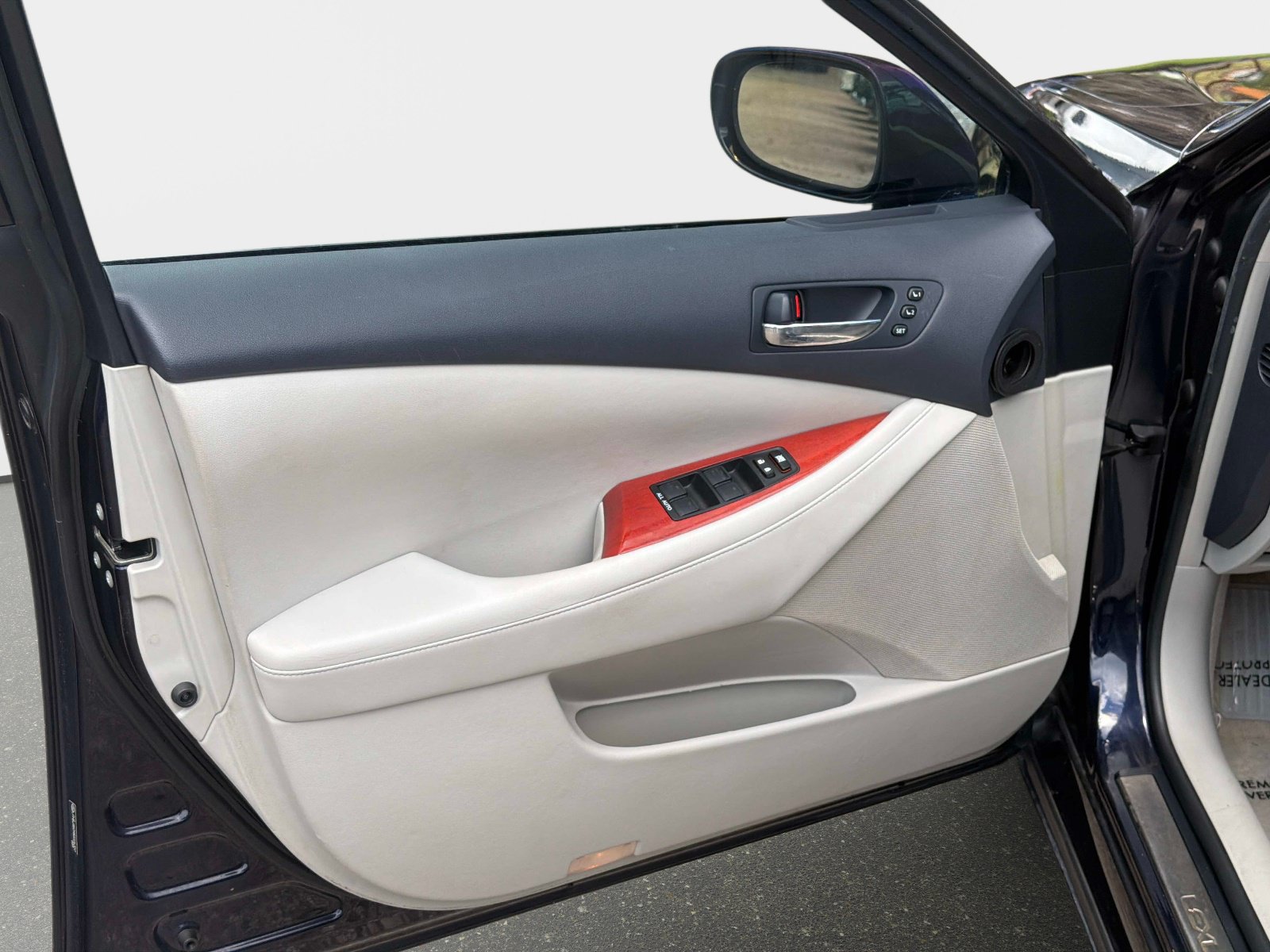 Used 2008 Lexus ES 350 w/ Ultra Luxury Pkg FWD image 16
