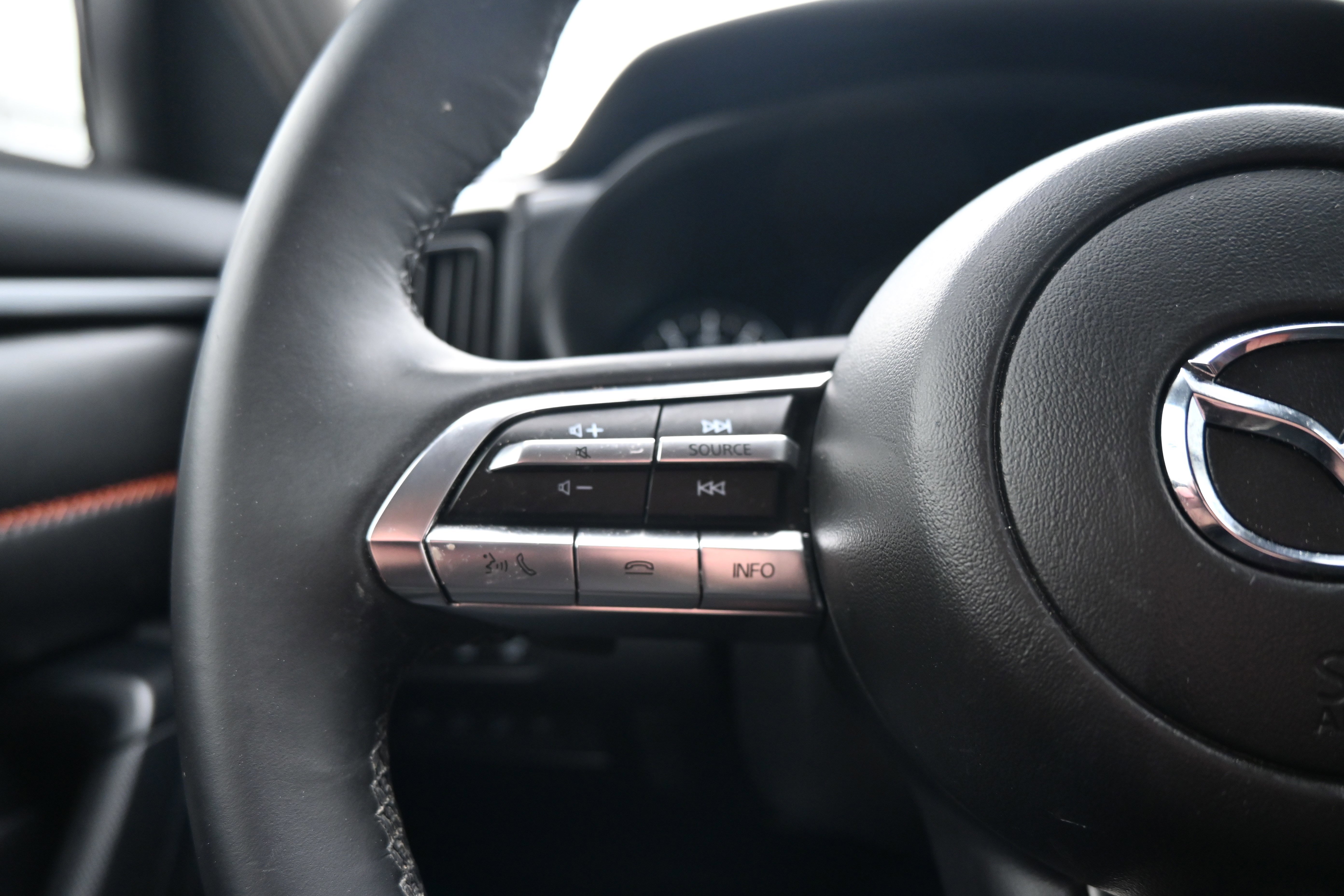 Used 2024 MAZDA CX-50 Meridian Edition image 30