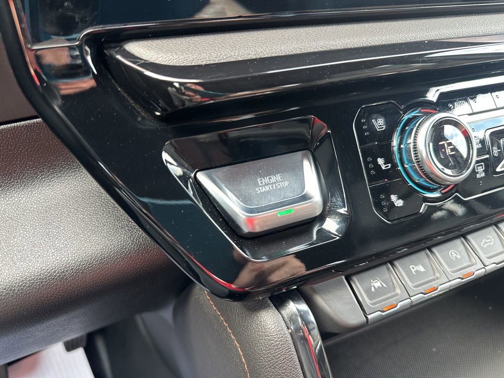 Used 2023 GMC Sierra 1500 AT4 w/ Technology Package image 19