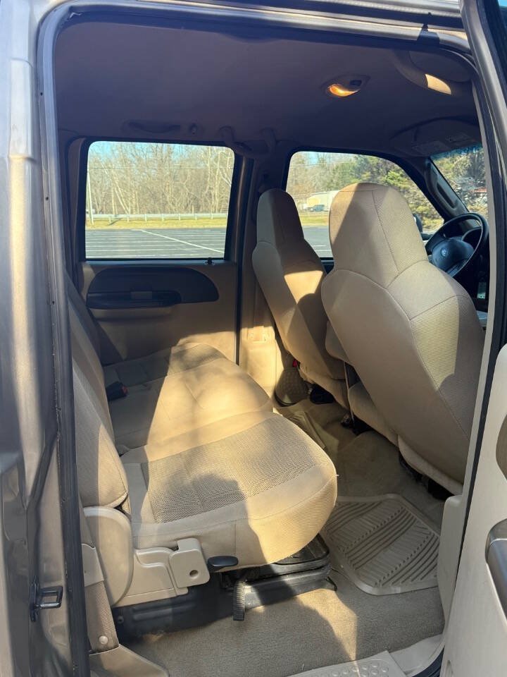 Used 2005 Ford F250 XLT AWD/4WD image 15