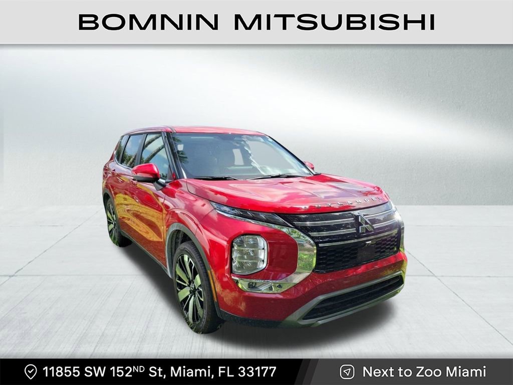 New 2025 Mitsubishi Outlander SE image 1