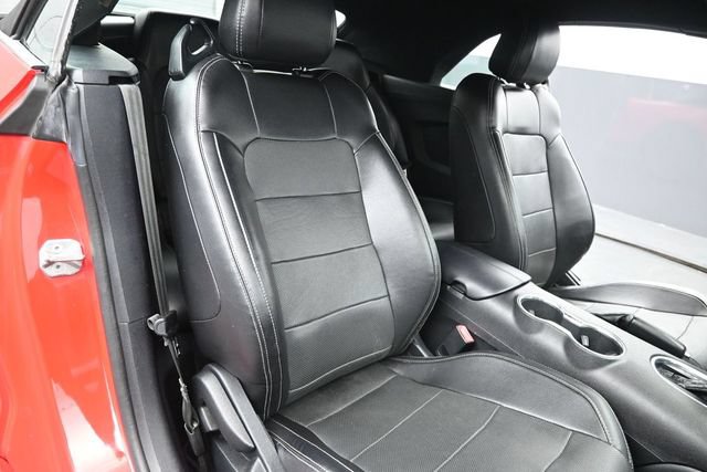 Used 2020 Ford Mustang Premium RWD image 15