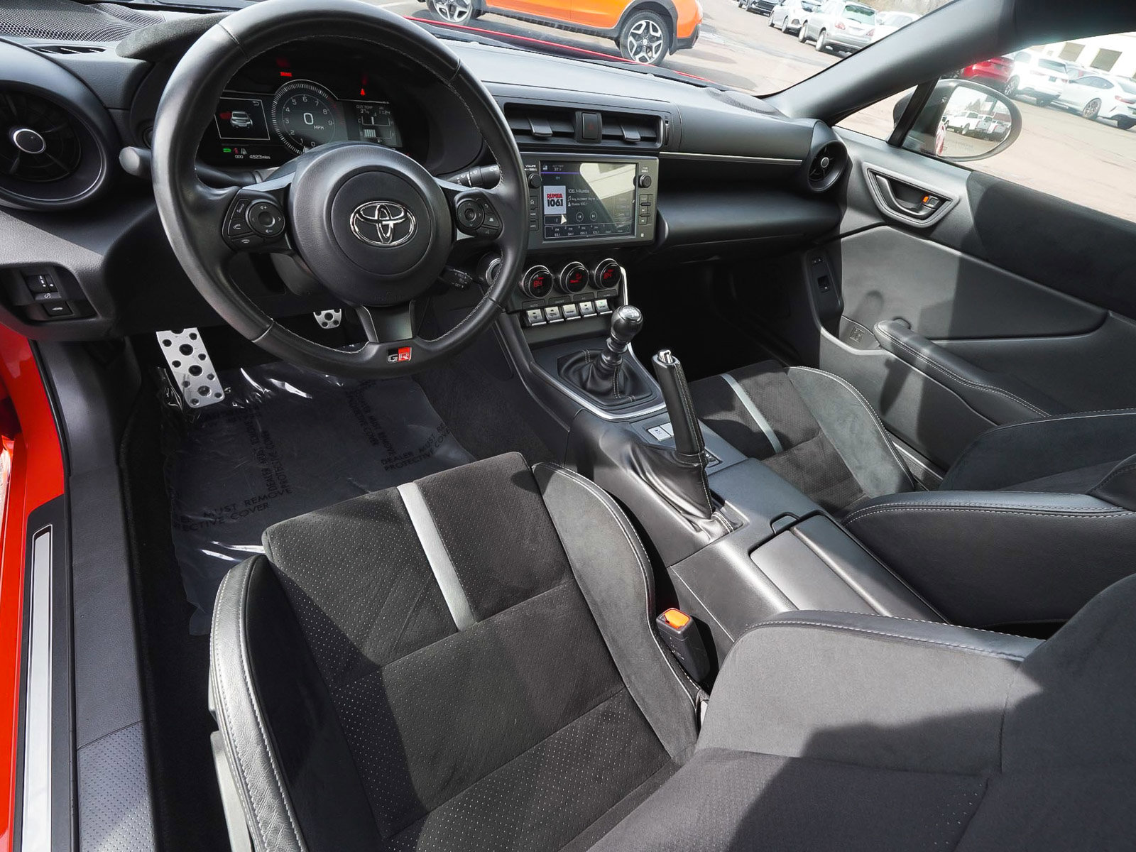 Used 2024 Toyota GR86 Premium image 12