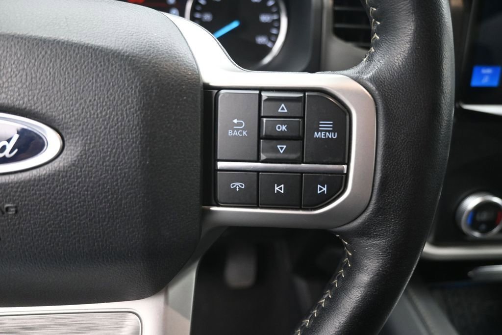 Used 2024 Ford Expedition XLT RWD image 30