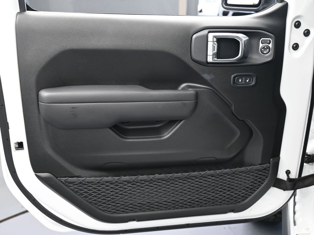 New 2026 Jeep Gladiator Willys image 23