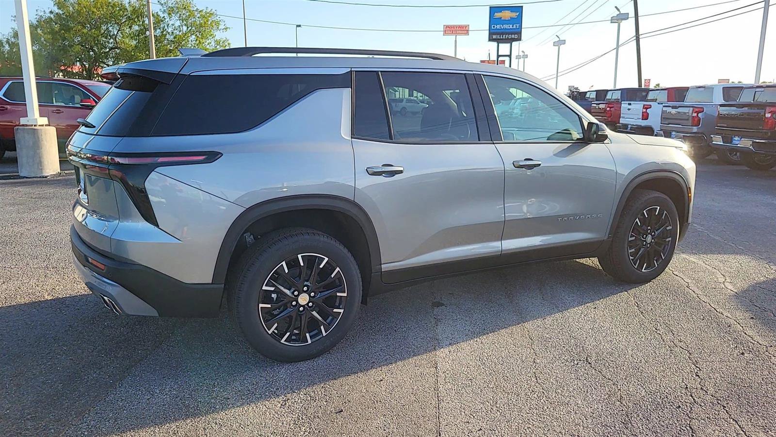 New 2026 Chevrolet Traverse LT w/ Sun and Wheel Package image 8
