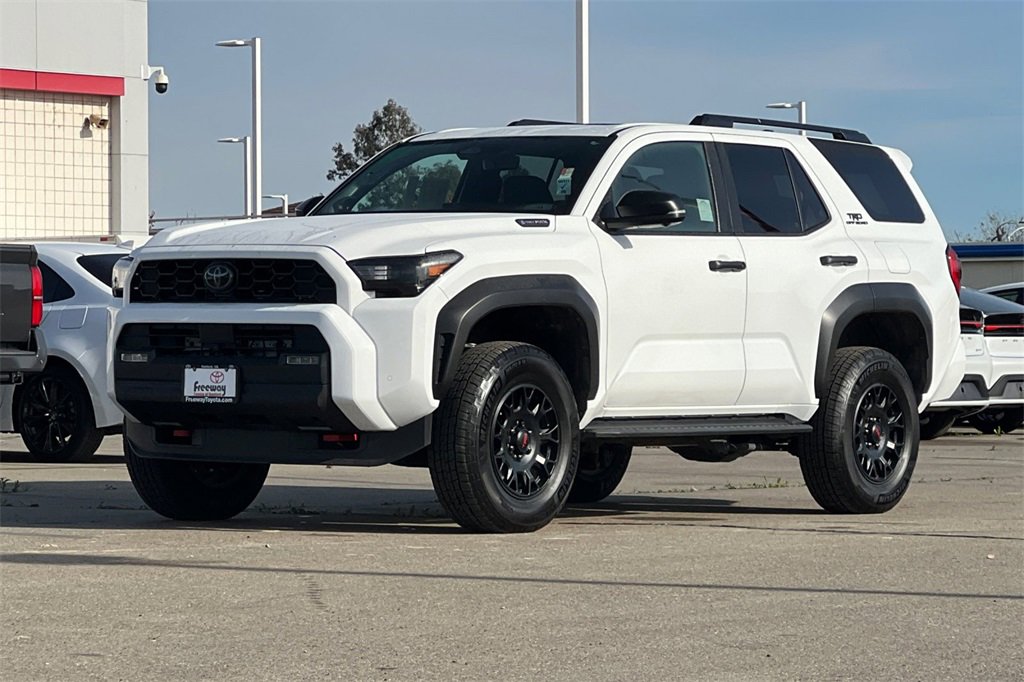 Certified 2025 Toyota 4Runner TRD Off-Road Premium image 10