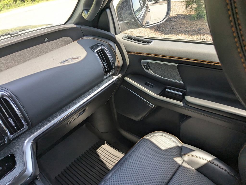 New 2026 Ford Expedition Tremor image 18