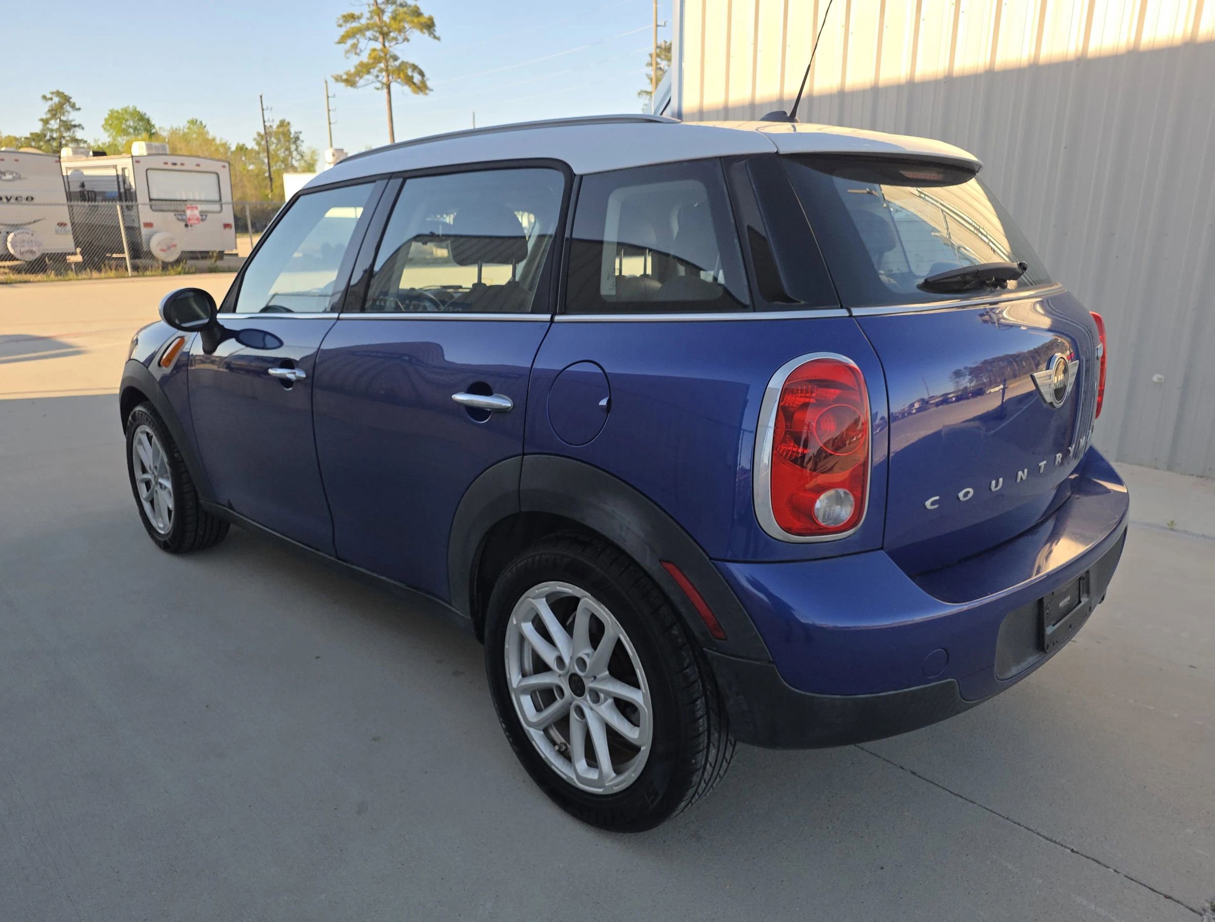 Used 2015 MINI Cooper Countryman Cooper Hatchback 4D image 12