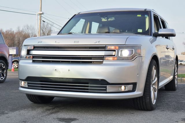 Used 2019 Ford Flex Limited w/ Equipment Group 303A image 2