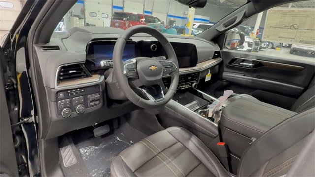 New 2026 Chevrolet Suburban High Country w/ Sun And Tow Package image 9