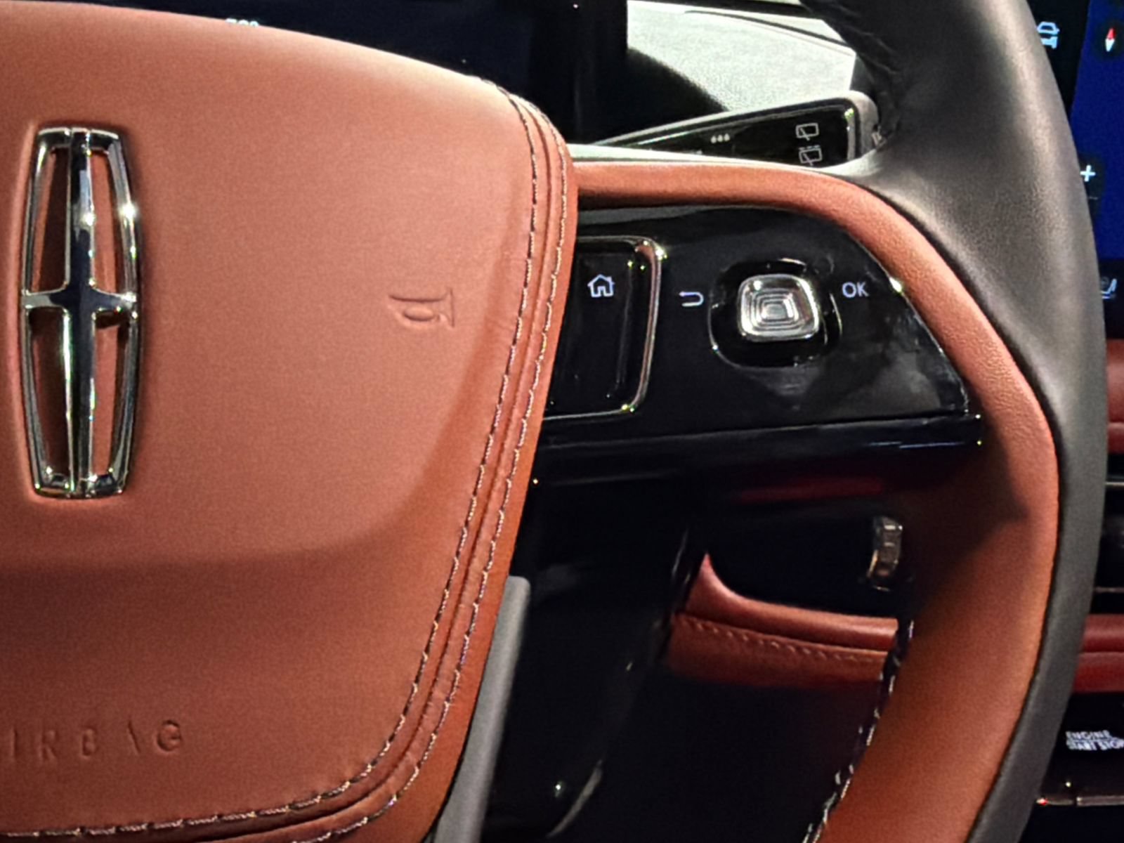 New 2026 Lincoln Aviator Reserve AWD/4WD image 25