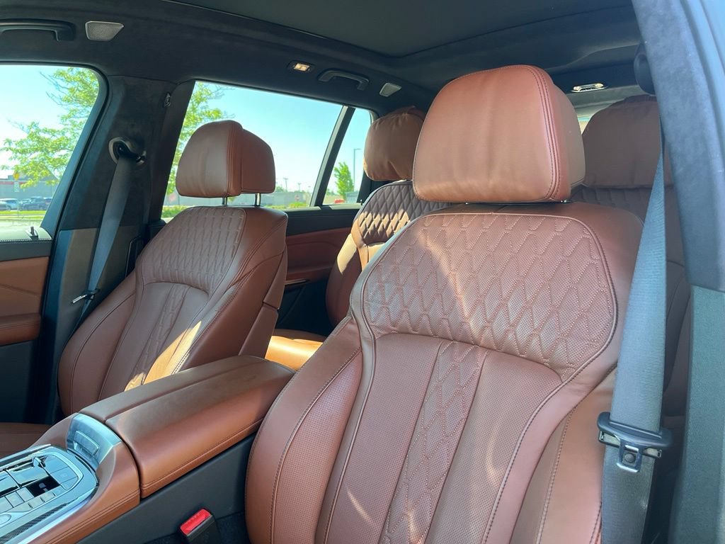 Used 2026 BMW X7 M60i AWD/4WD image 15