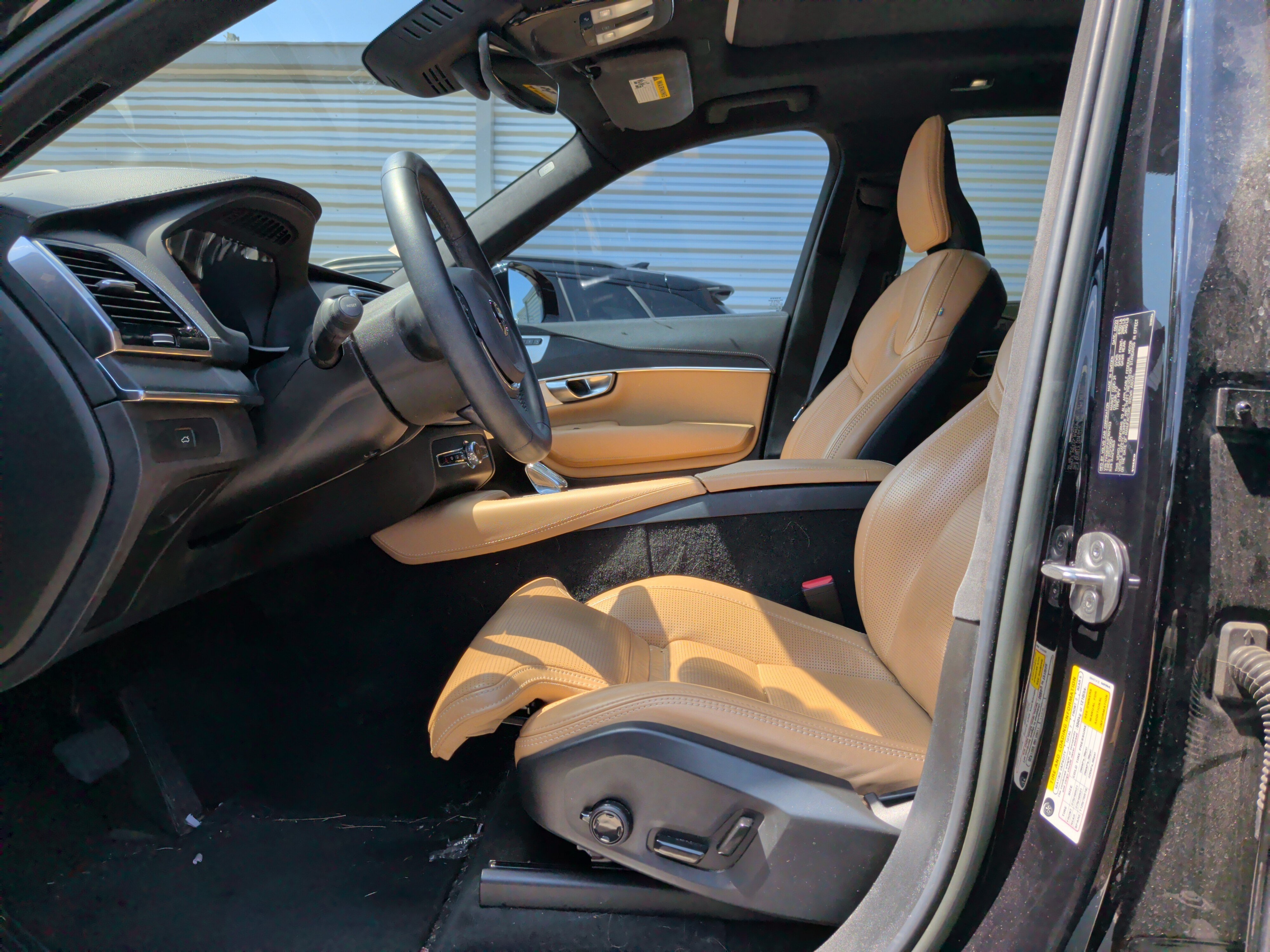 Used 2023 Volvo XC90 B6 Ultimate w/ Lounge Package AWD/4WD image 15