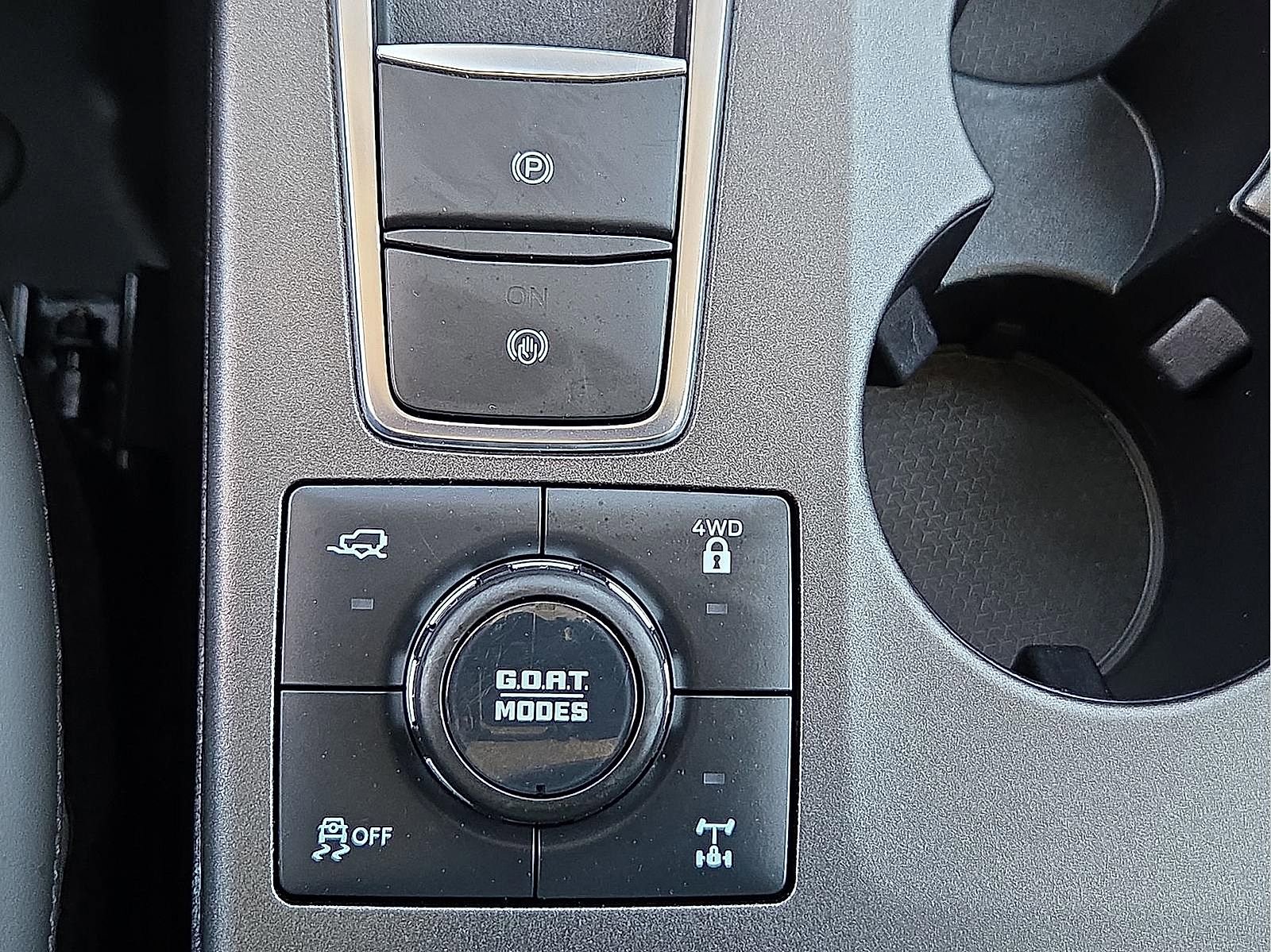 Used 2025 Ford Bronco Sport Badlands image 17