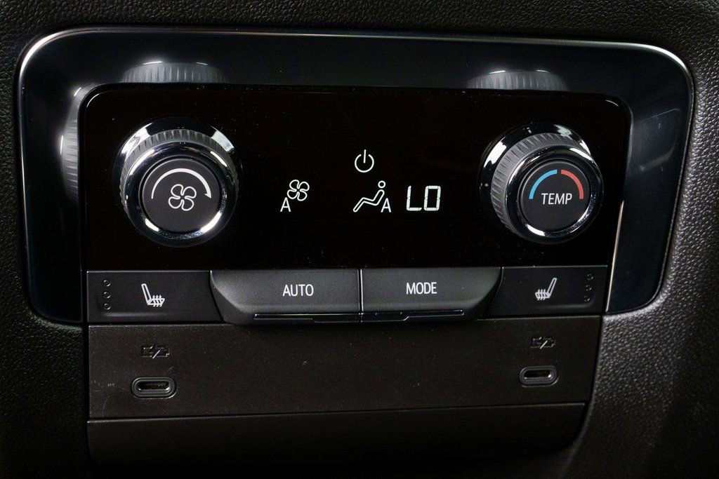 New 2025 Chevrolet Suburban Premier w/ LPO, Get Active Package image 35