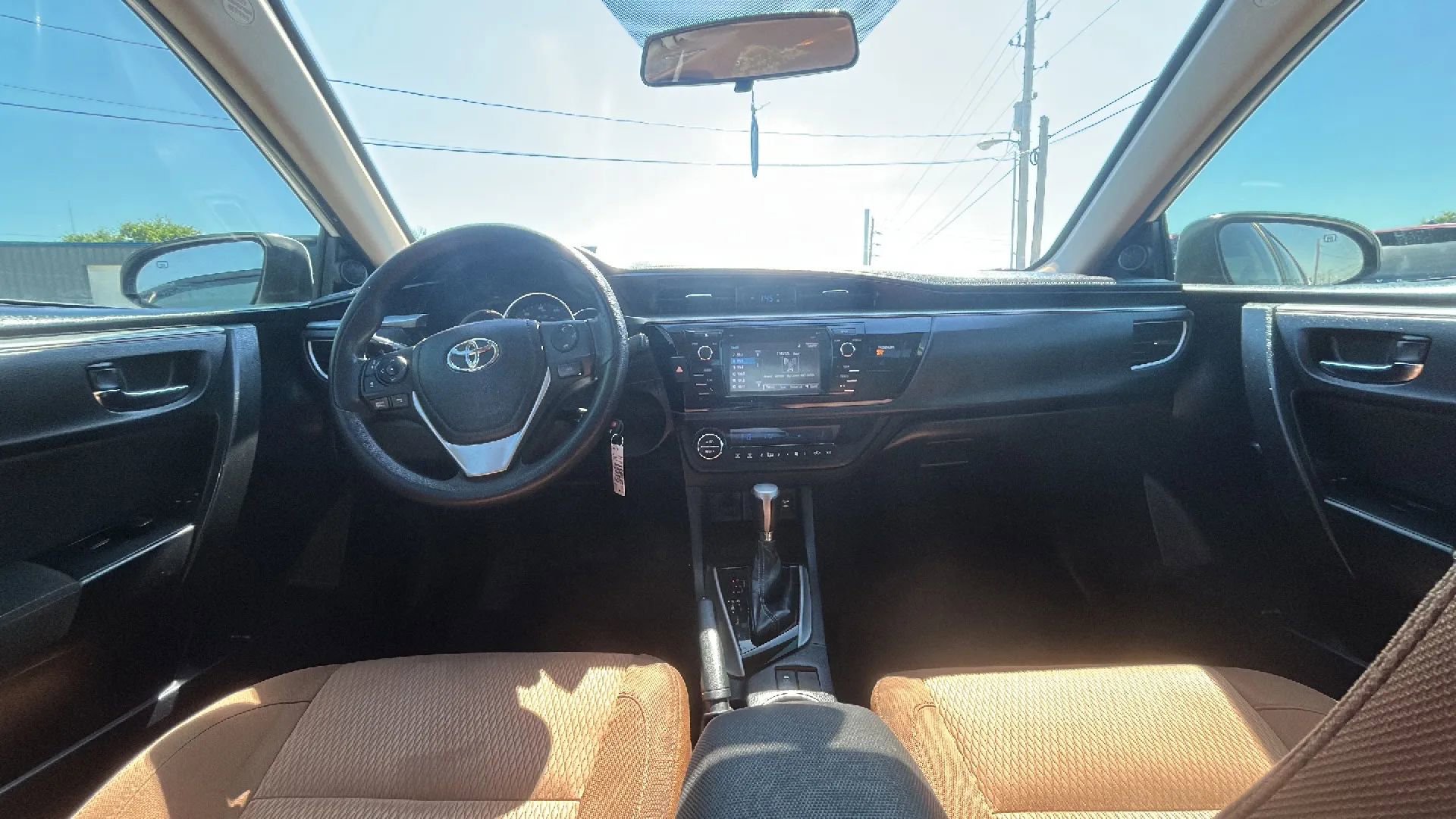 Used 2016 Toyota Corolla LE FWD image 34