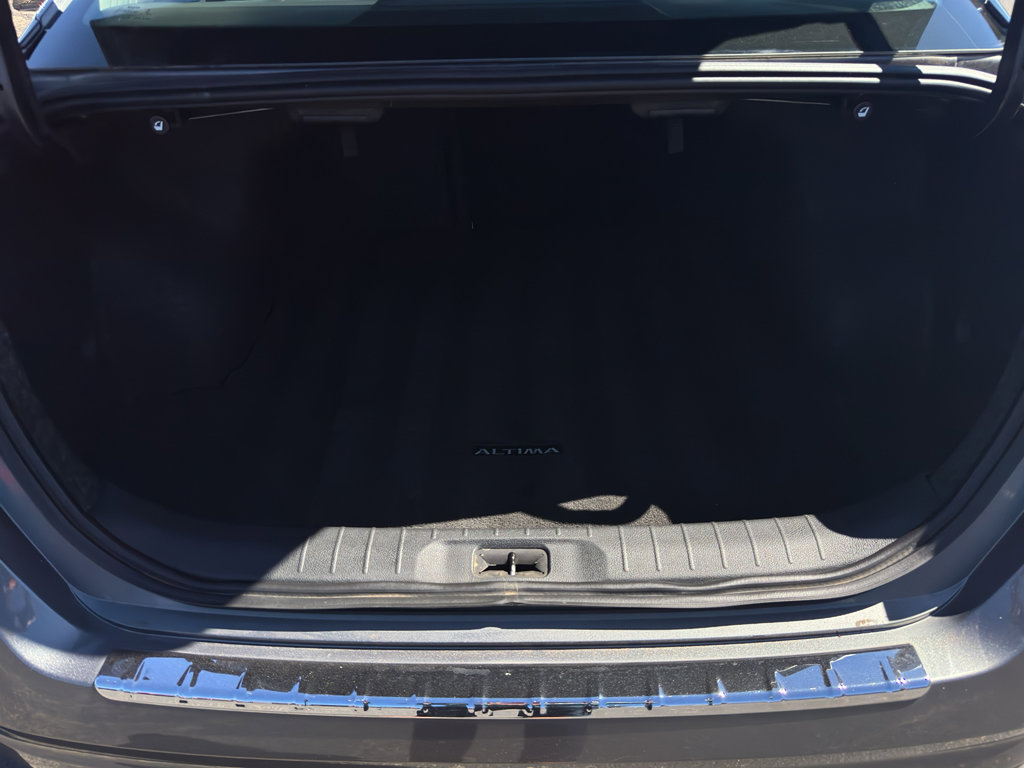 Used 2019 Nissan Altima 2.5 SV image 10