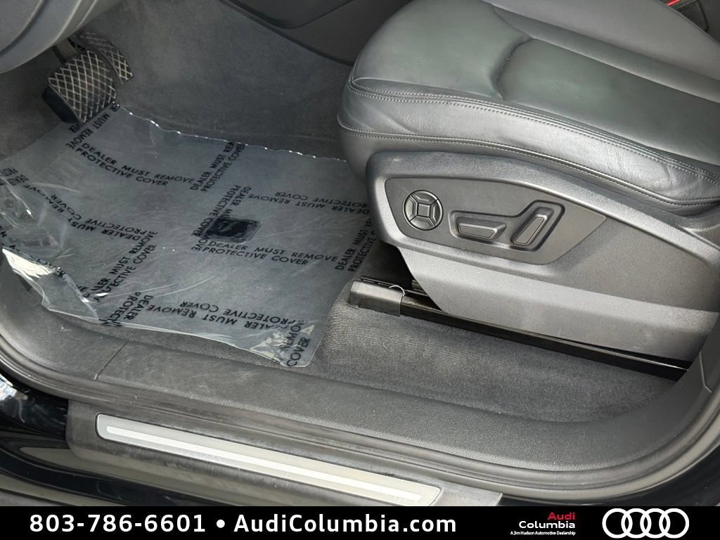Used 2023 Audi Q7 3.0T Premium w/ Convenience Package AWD/4WD image 22