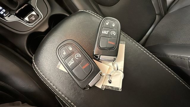 Used 2020 Jeep Cherokee Limited AWD/4WD image 22