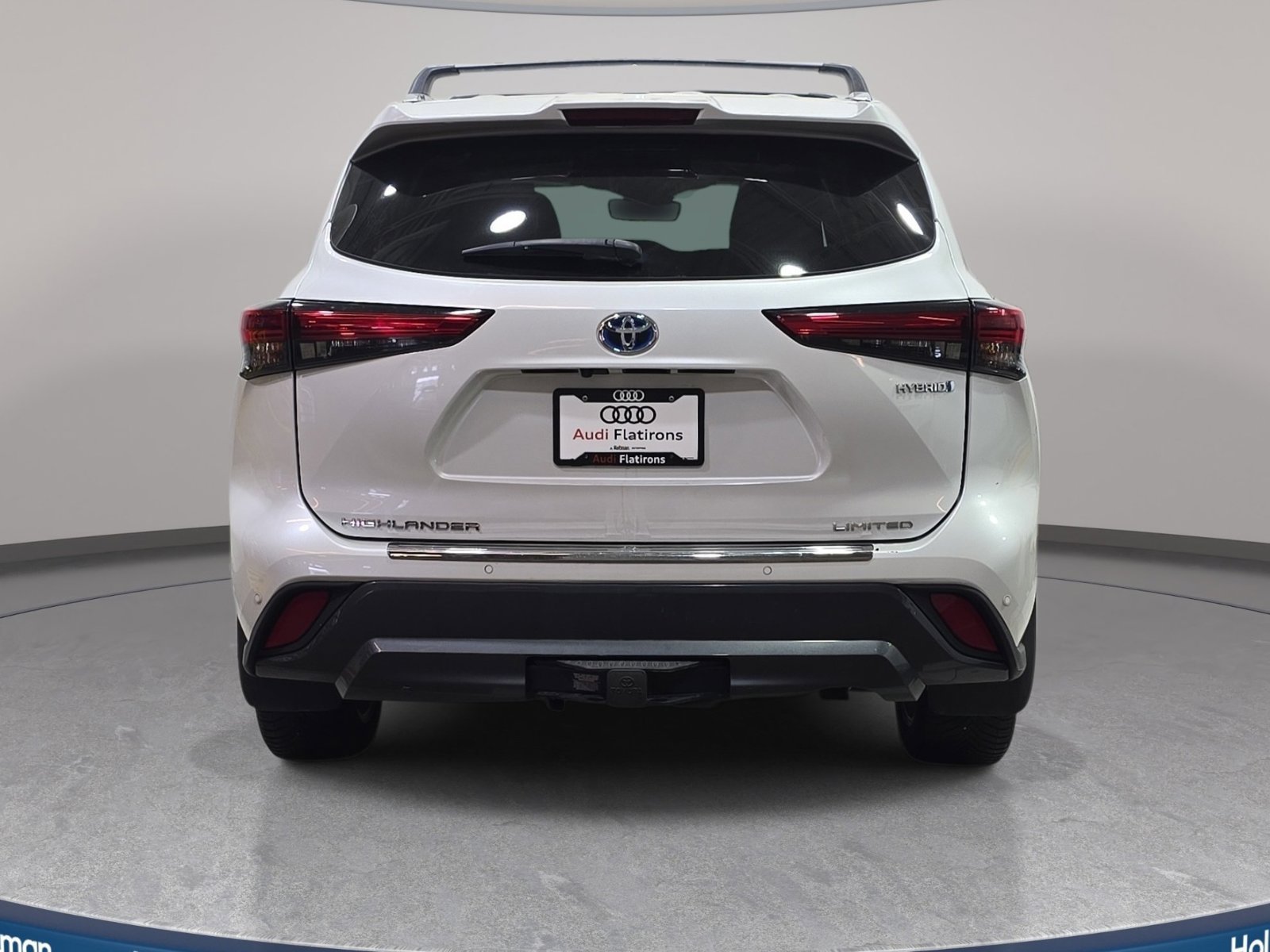 Used 2022 Toyota Highlander Limited w/ Protection Package #3 (TMS) AWD/4WD image 7