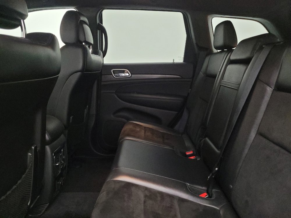 Used 2018 Jeep Grand Cherokee Altitude AWD/4WD image 18