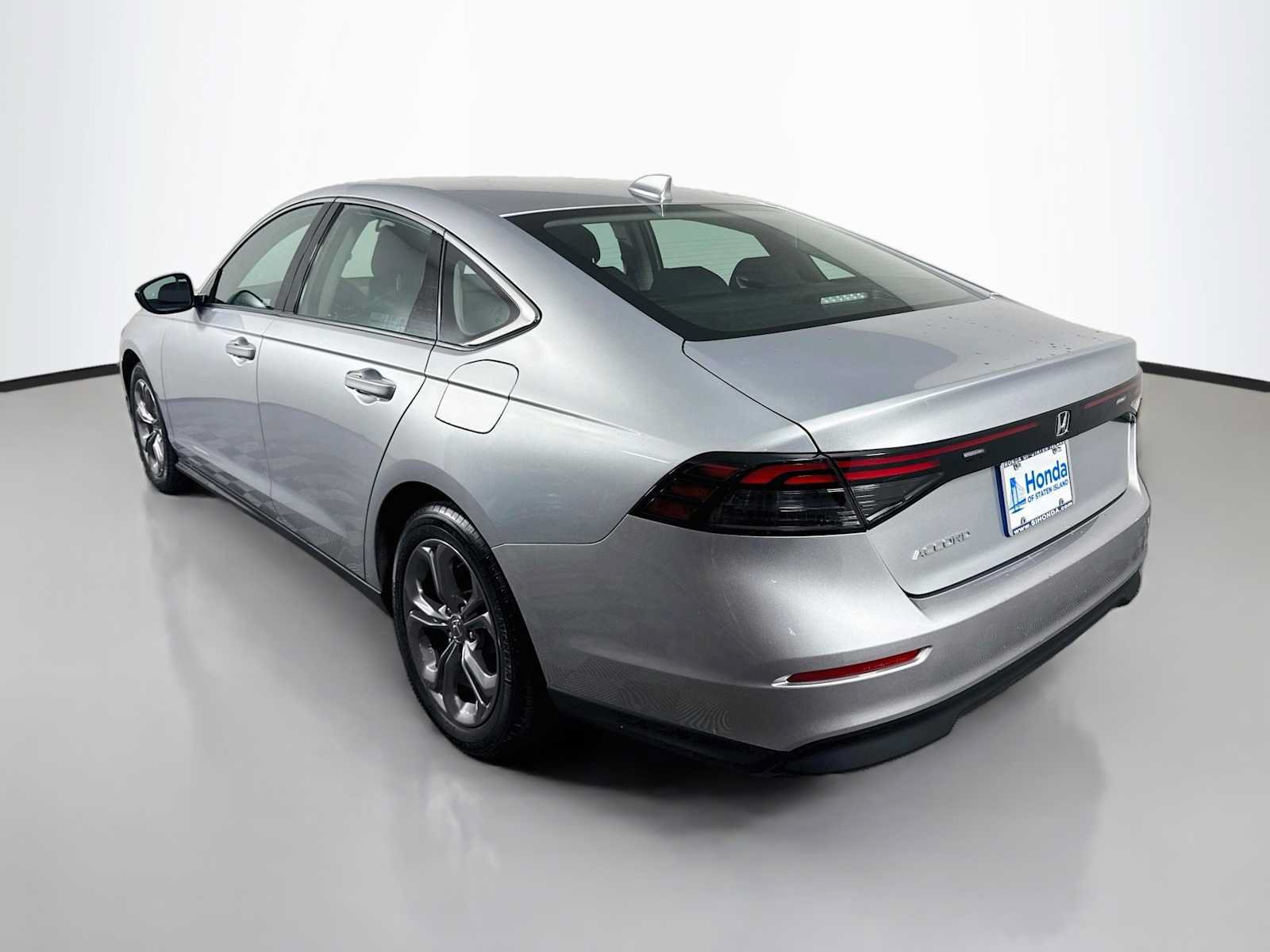 Certified 2024 Honda Accord EX image 4