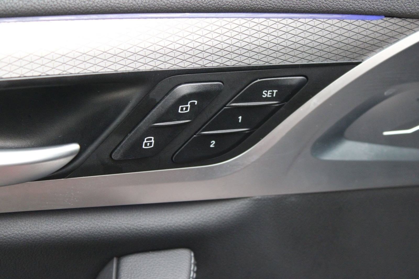 Used 2020 BMW X4 M40i image 13