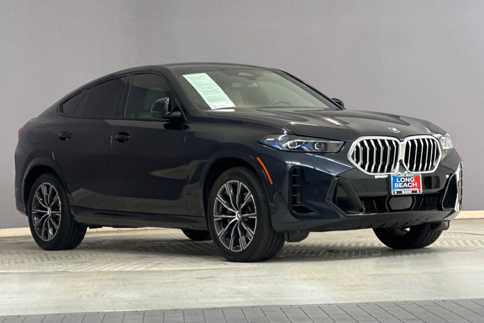 Certified 2024 BMW X6 xDrive40i w/ Premium Package image 6