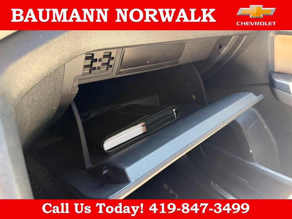 Used 2021 Volkswagen Atlas Cross Sport SE FWD image 37