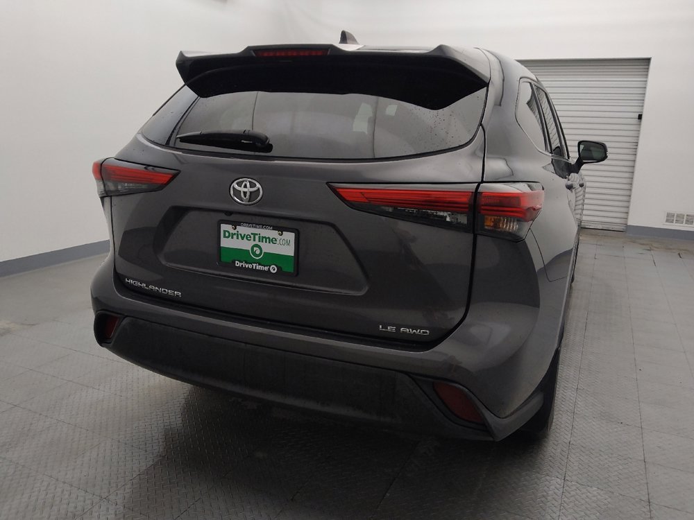 Used 2022 Toyota Highlander LE image 7