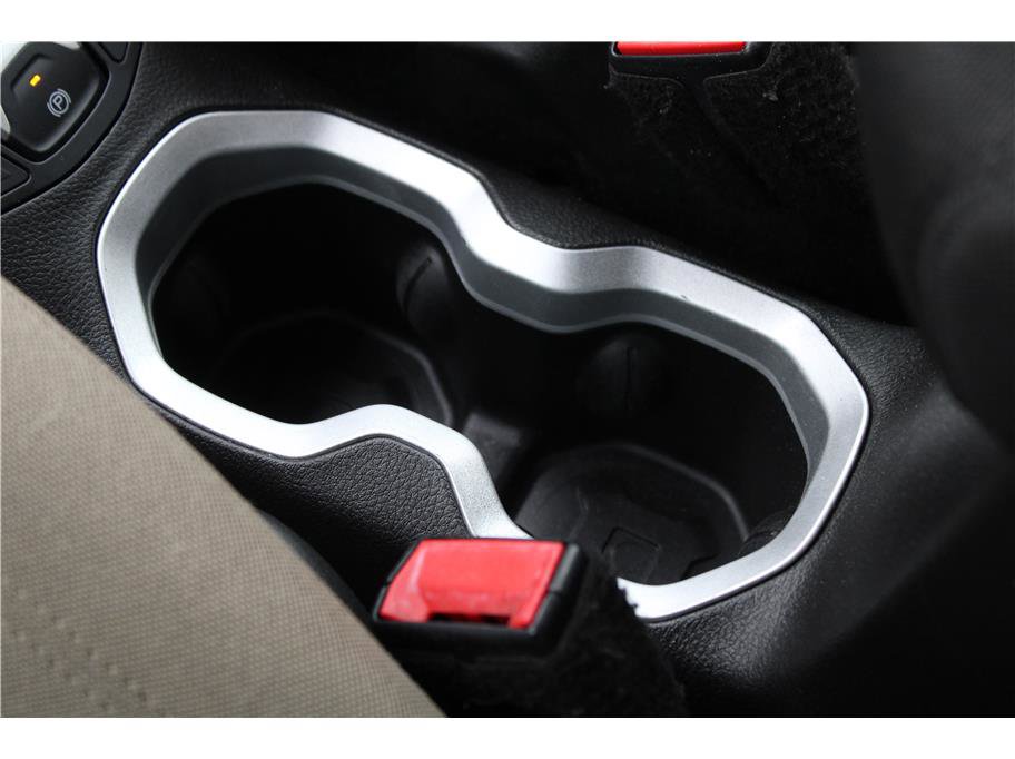 Used 2017 Jeep Renegade Latitude image 28