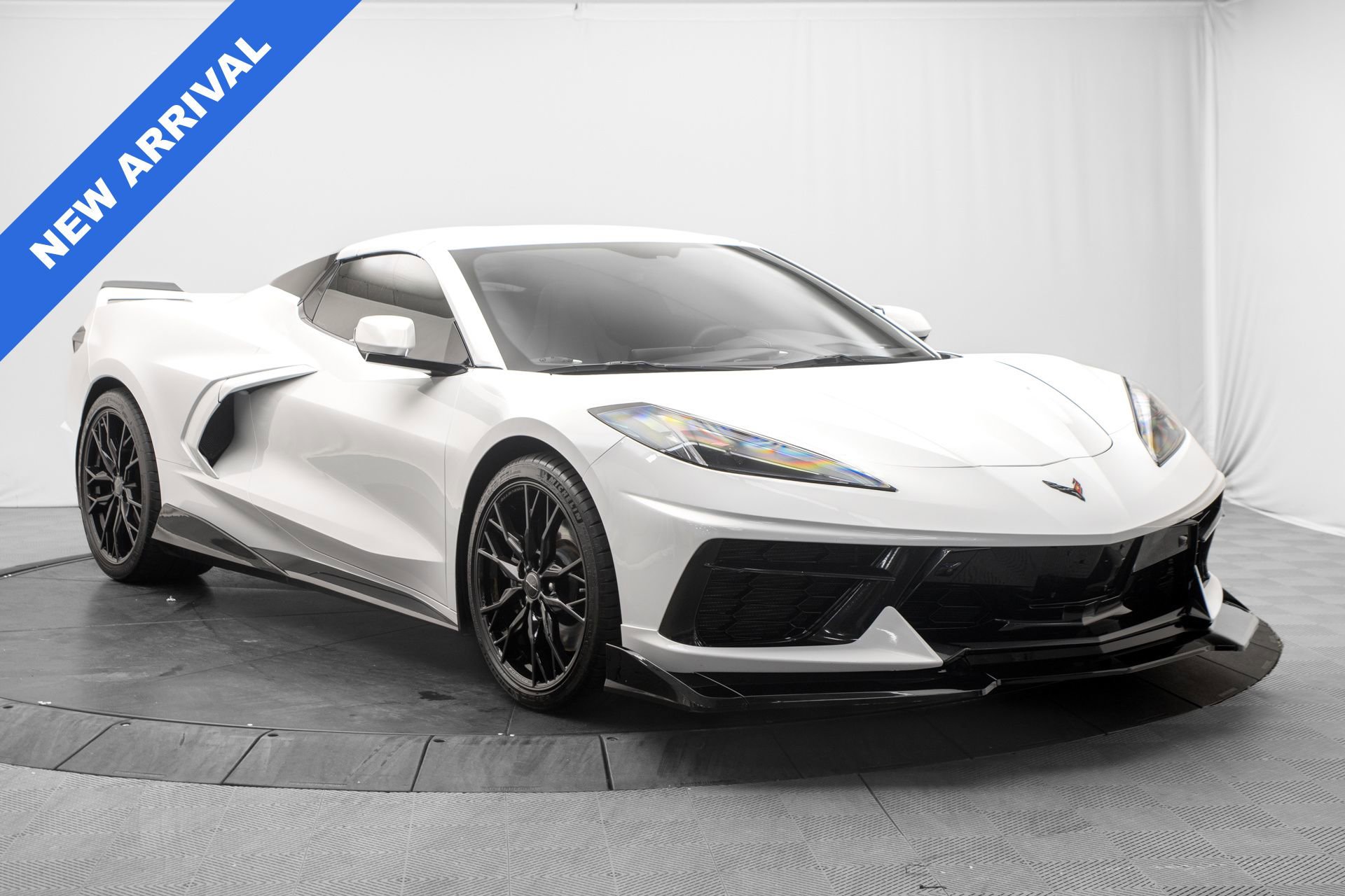 Used 2023 Chevrolet Corvette Stingray Preferred Conv w/ Z51 Performance Package RWD image 9