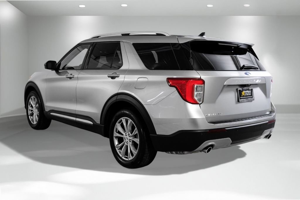 Used 2024 Ford Explorer Limited image 10