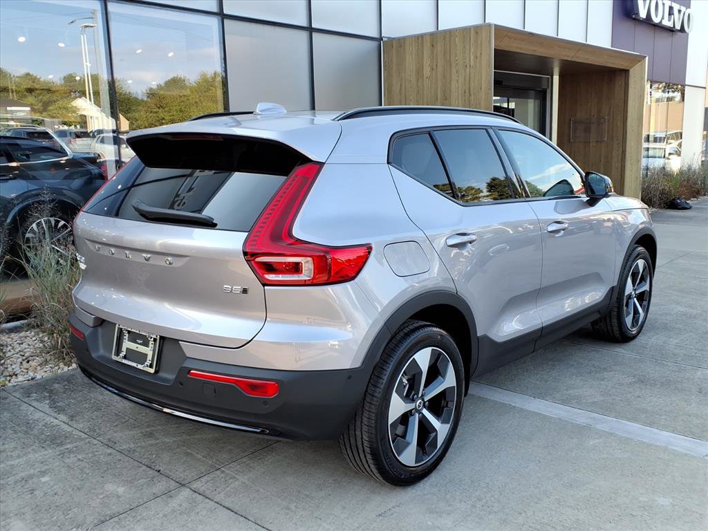 New 2026 Volvo XC40 B5 Plus w/ Protection Package Premier image 3