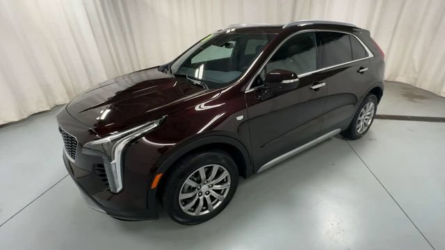Used 2021 Cadillac XT4 Premium Luxury w/ Cold Weather Package AWD/4WD image 4