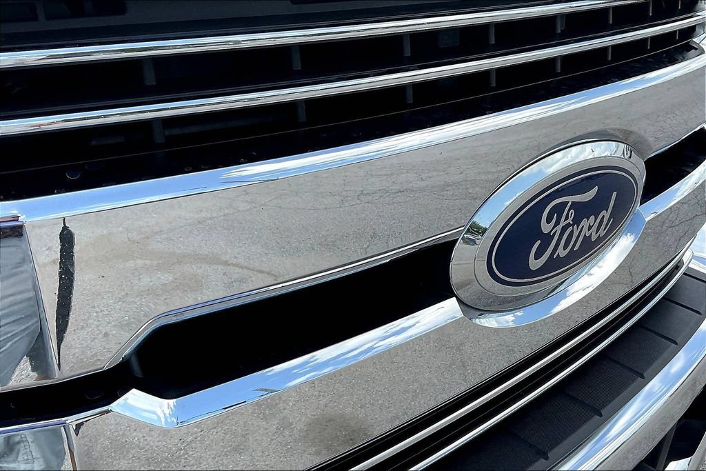 Used 2018 Ford F250 Lariat w/ Lariat Value Package AWD/4WD image 26