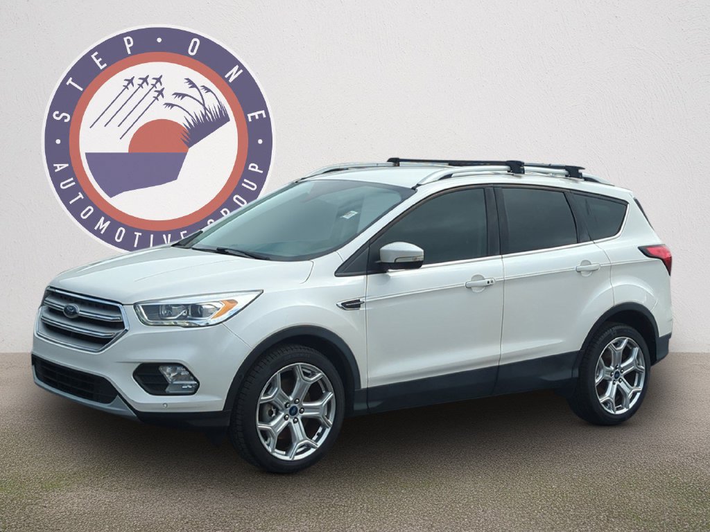 Used 2019 Ford Escape Titanium AWD/4WD image 2