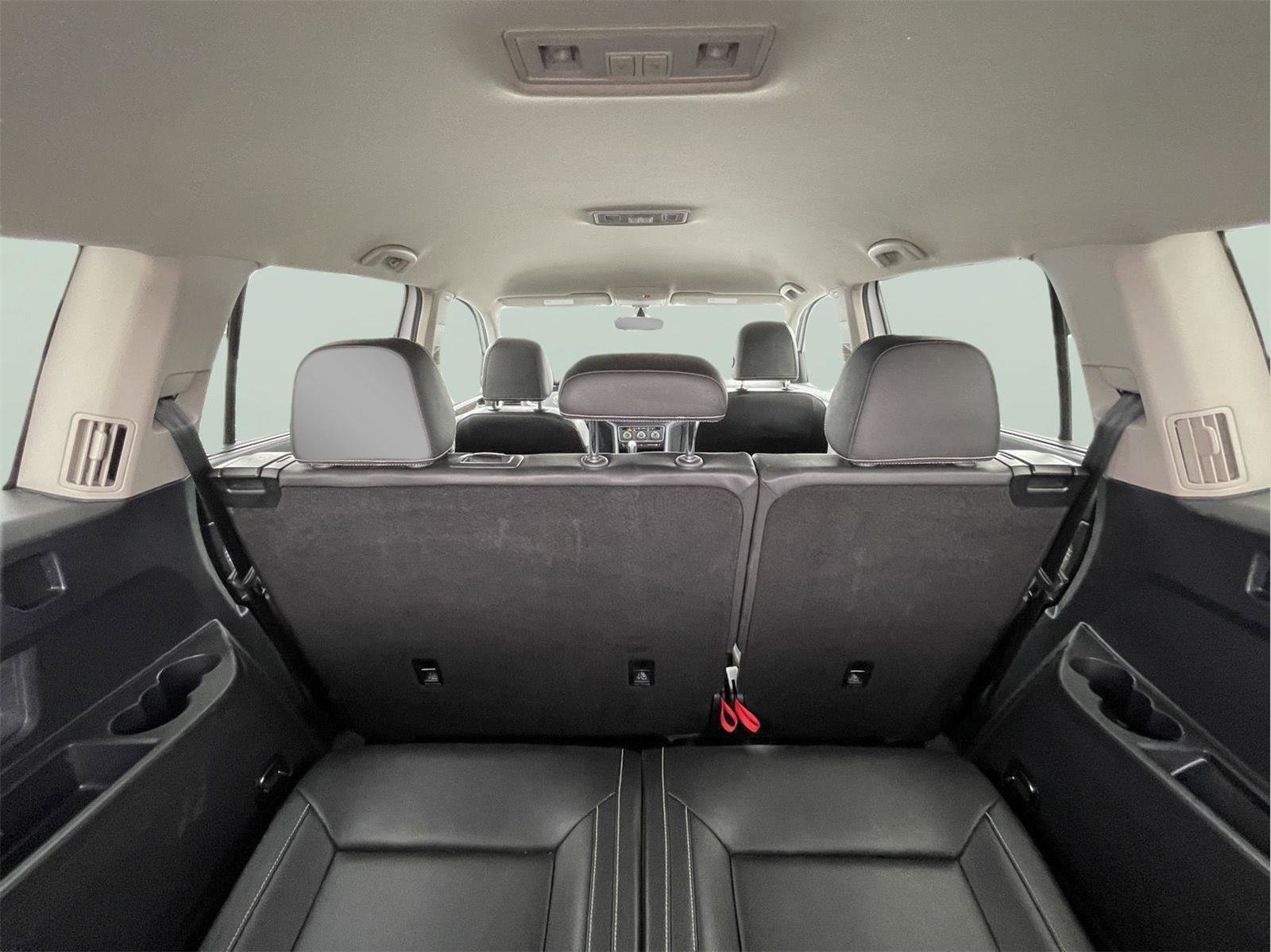 Used 2023 Volkswagen Atlas SE image 10